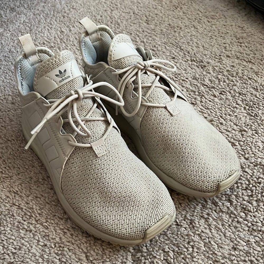 Adidas Sneakers, Size 7 in Men’s/9 in Women’s